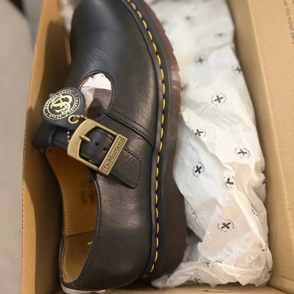 Dr. Martens Black Leather Mary Jane Shoes – Women’s Size 8 - Picture 3 of 3
